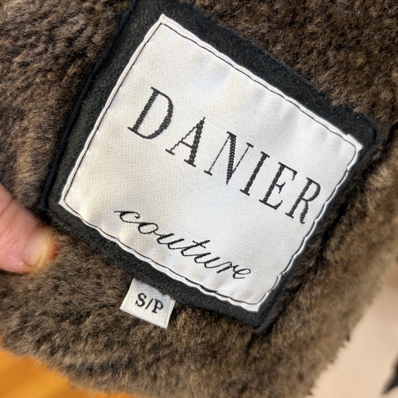 Vintage Danier Couture Shearling Coat Mens Small Brown Leather Sheepskin Jacket - Picture 13 of 15